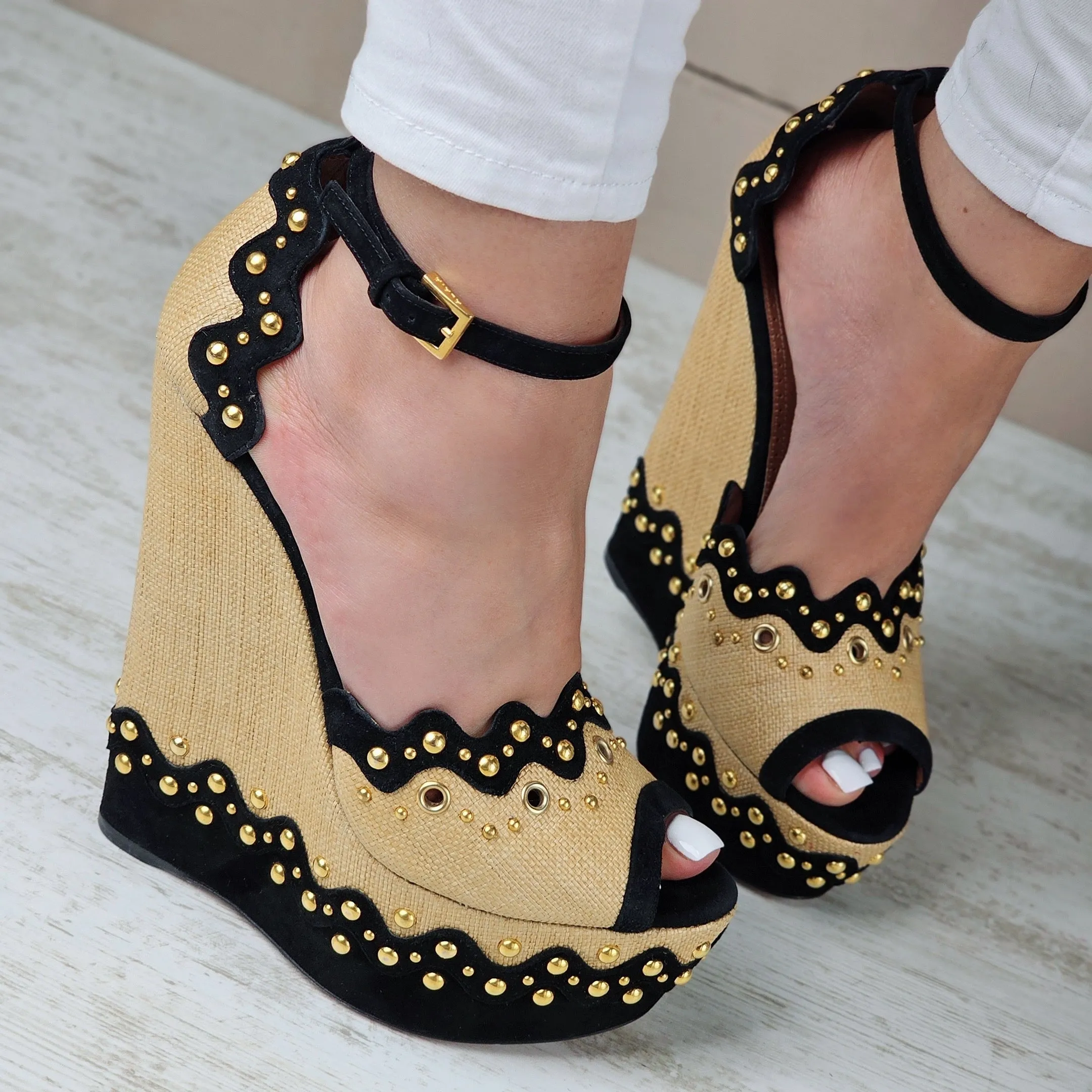 ALAA PEEP TOE RAFFIA WEDGE HEELS EU 39/ UK 6