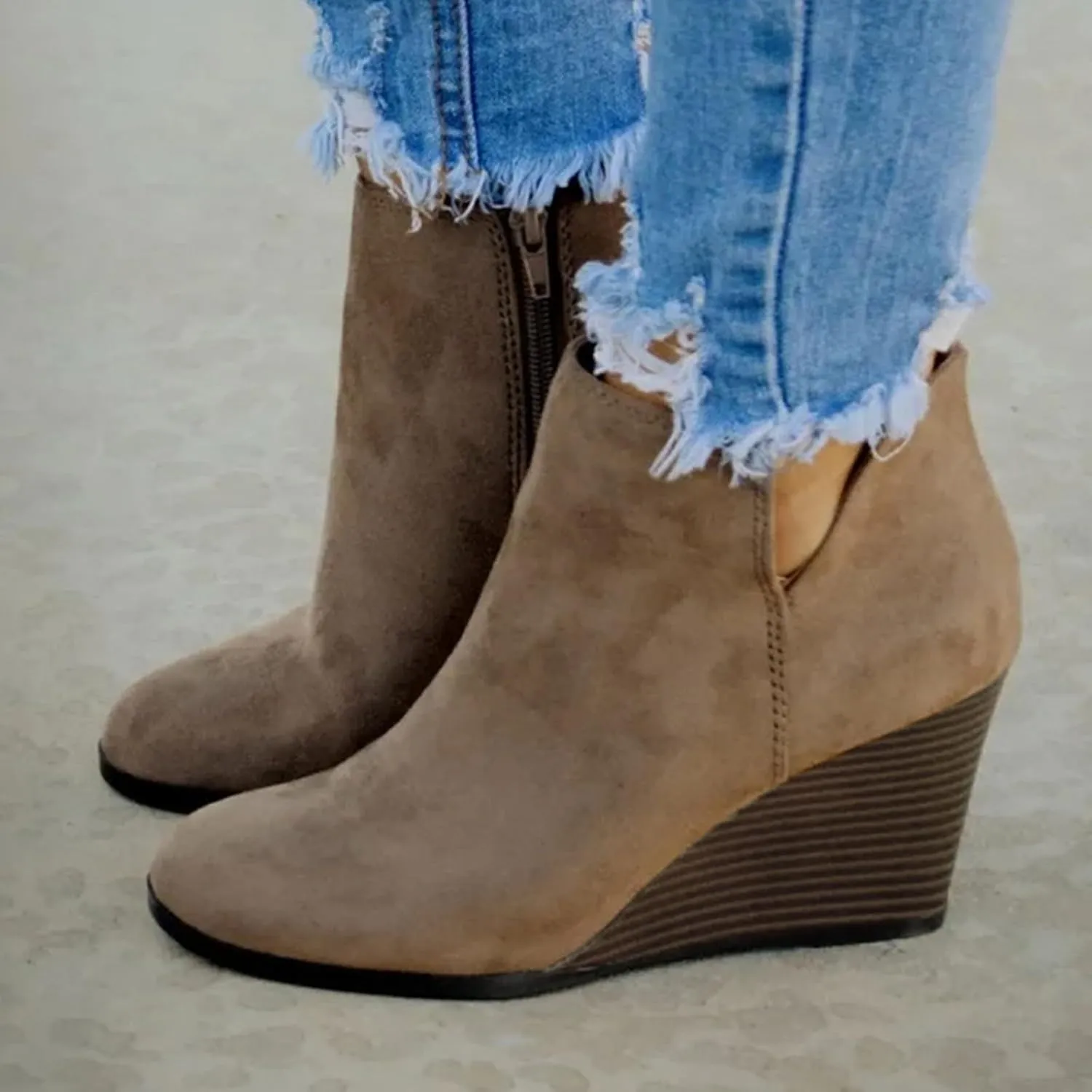 Ankle Boots for Women Fashion Casual Wedge Booties Fall Stacked Mid Heel with Side Zipper Almond Toe Winter Dress Shoes