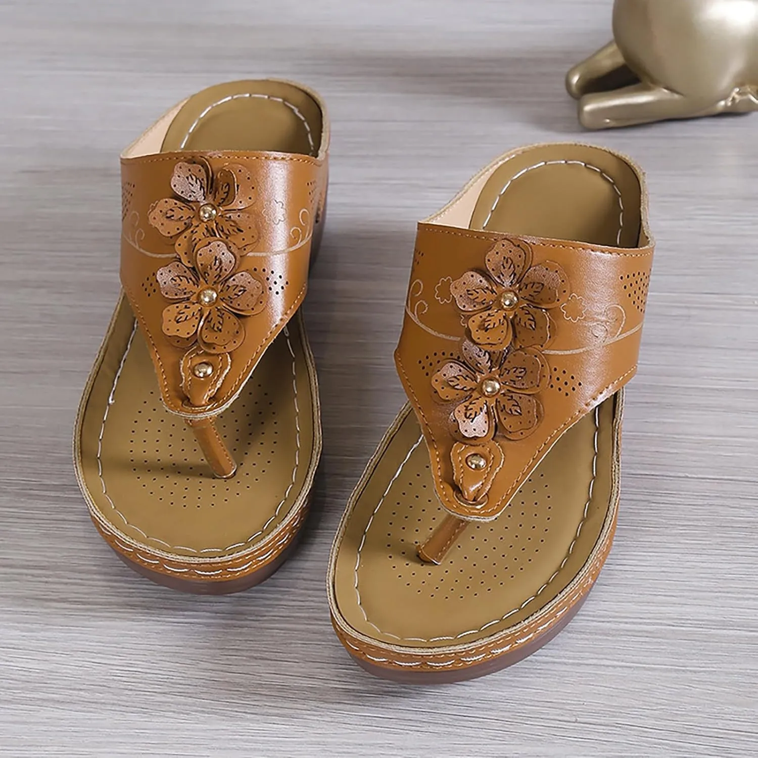 Flip Flops for Women Solid Flower Perforated Orthopedic Sandals Cushion Slip On Arch Support Slippers Comfortable Dressy Summer Thong Slippers 2025