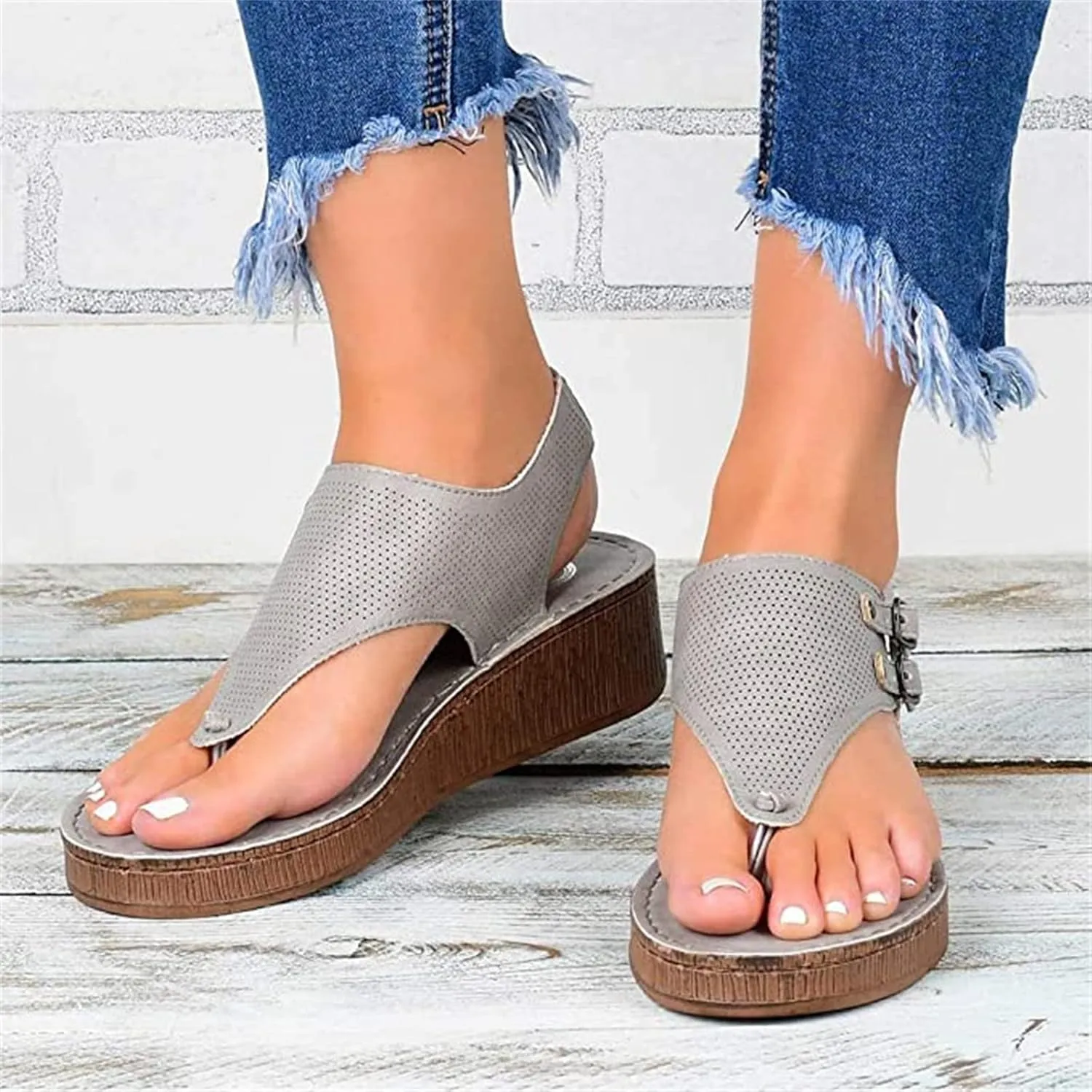 Ladmiple Sandals for Women Comfy Fashion Flip Flops Platform Sandal Casual Beach Clip Toe Slipppers Shoes Dressy Summer