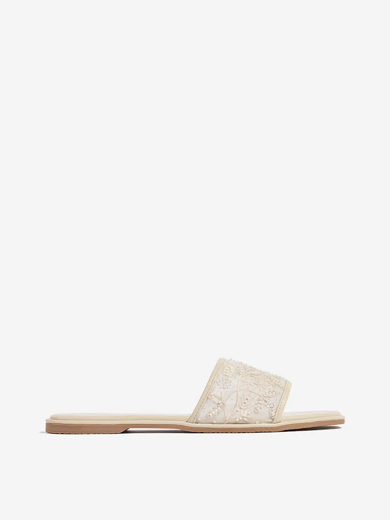 LUNA BLU Off-White Floral Embroidered Slides