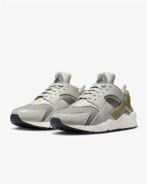NIKE AIR HUARACHE