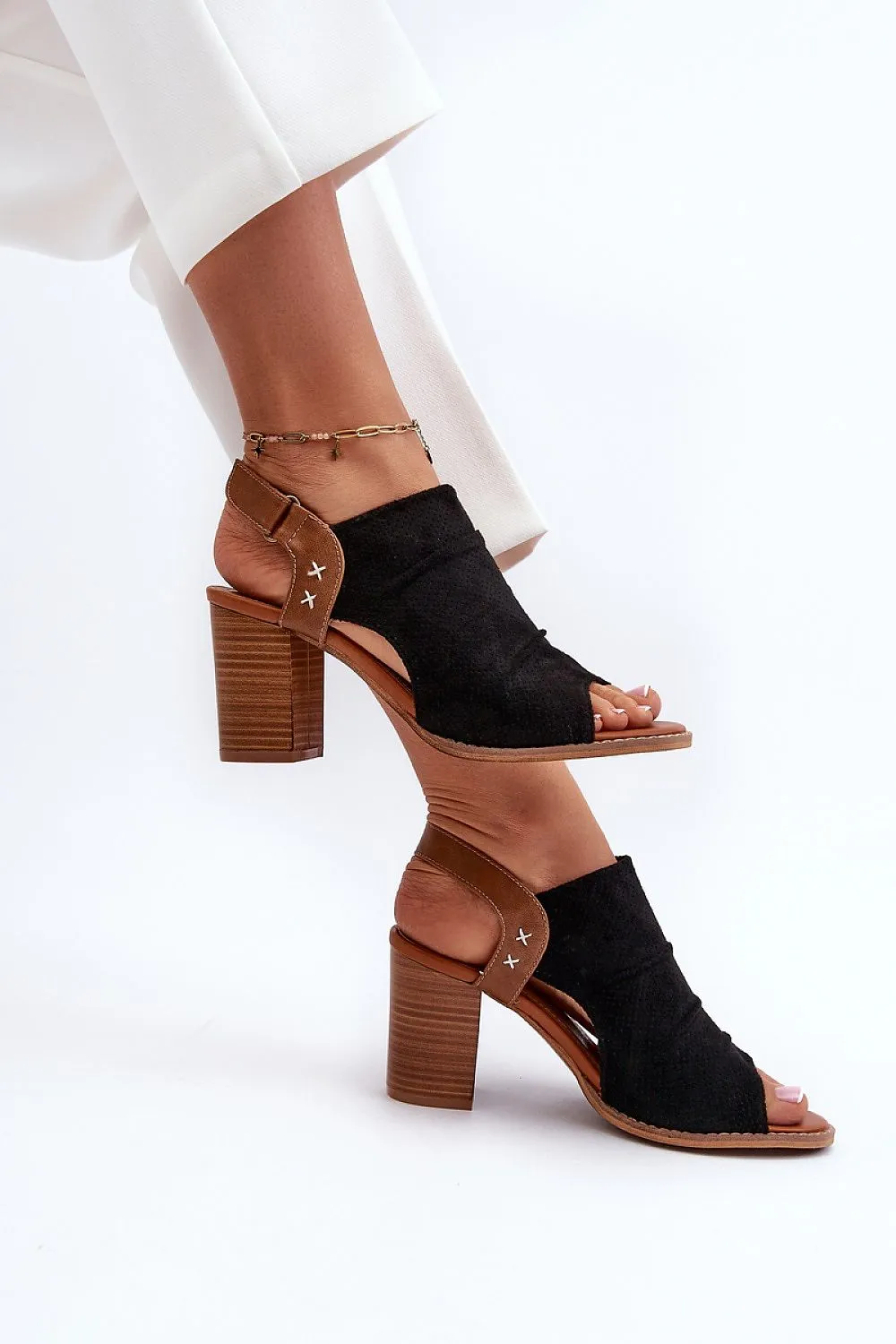 TEEK - Heeled Suede Sandals