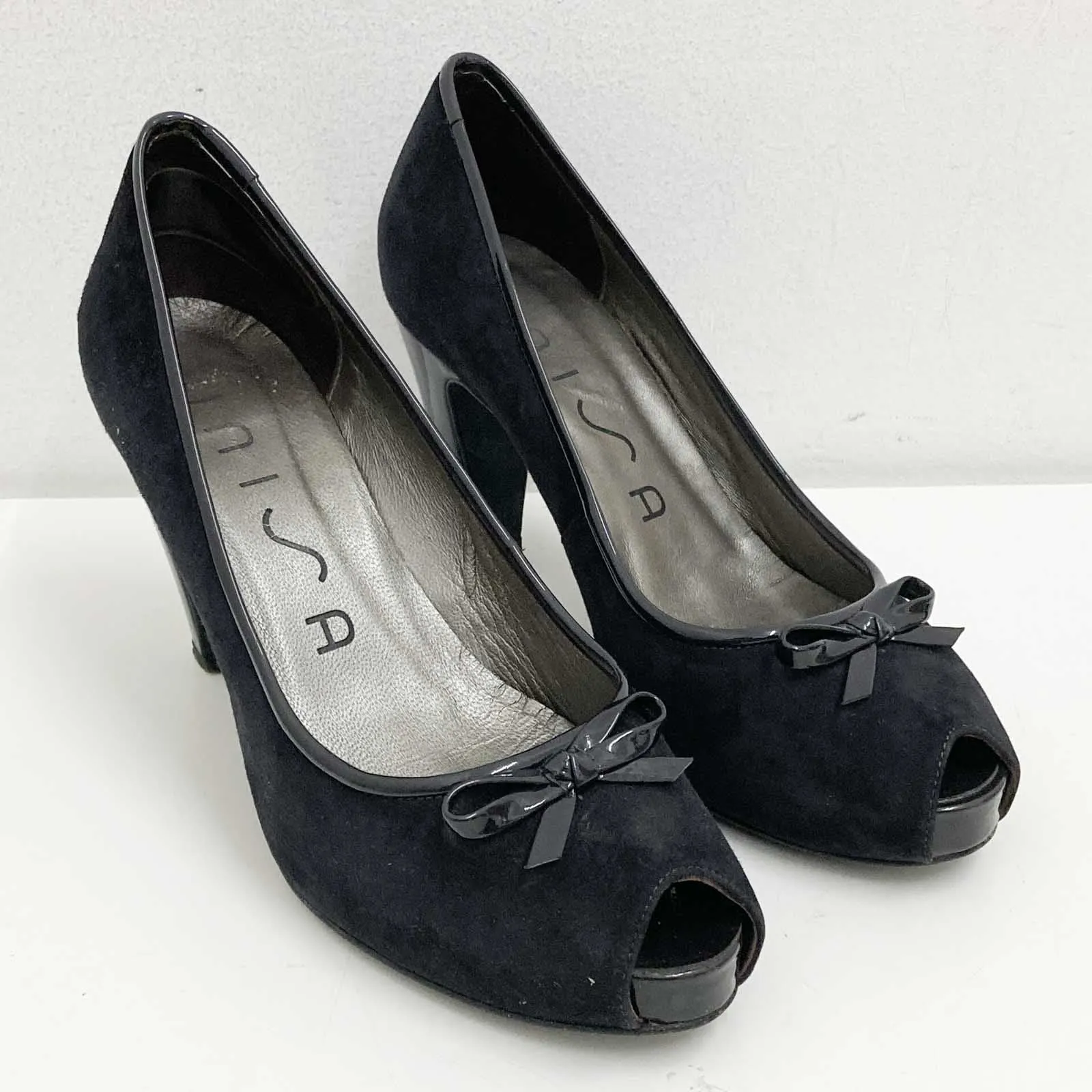 Unisa Shoes Size 39 UK 6 Black Suede Peep Toe Heels