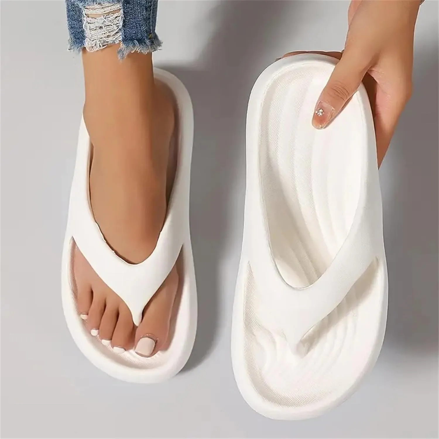Womens Arch Support Flip Flops Pillow Platform Non-Slip Soft Orthopedic Thick Soled Shoes Summer Beach Walking Sandals Feet Pain Relief Comfy Walking Cloud Slides Sandals